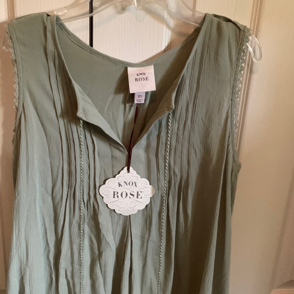 Beautiful sleeveless top. Olive green